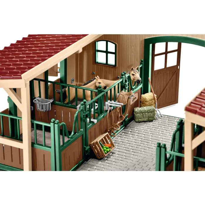 Schleich Horse Club Pferdestall mit Pferden und Zubehör 42195